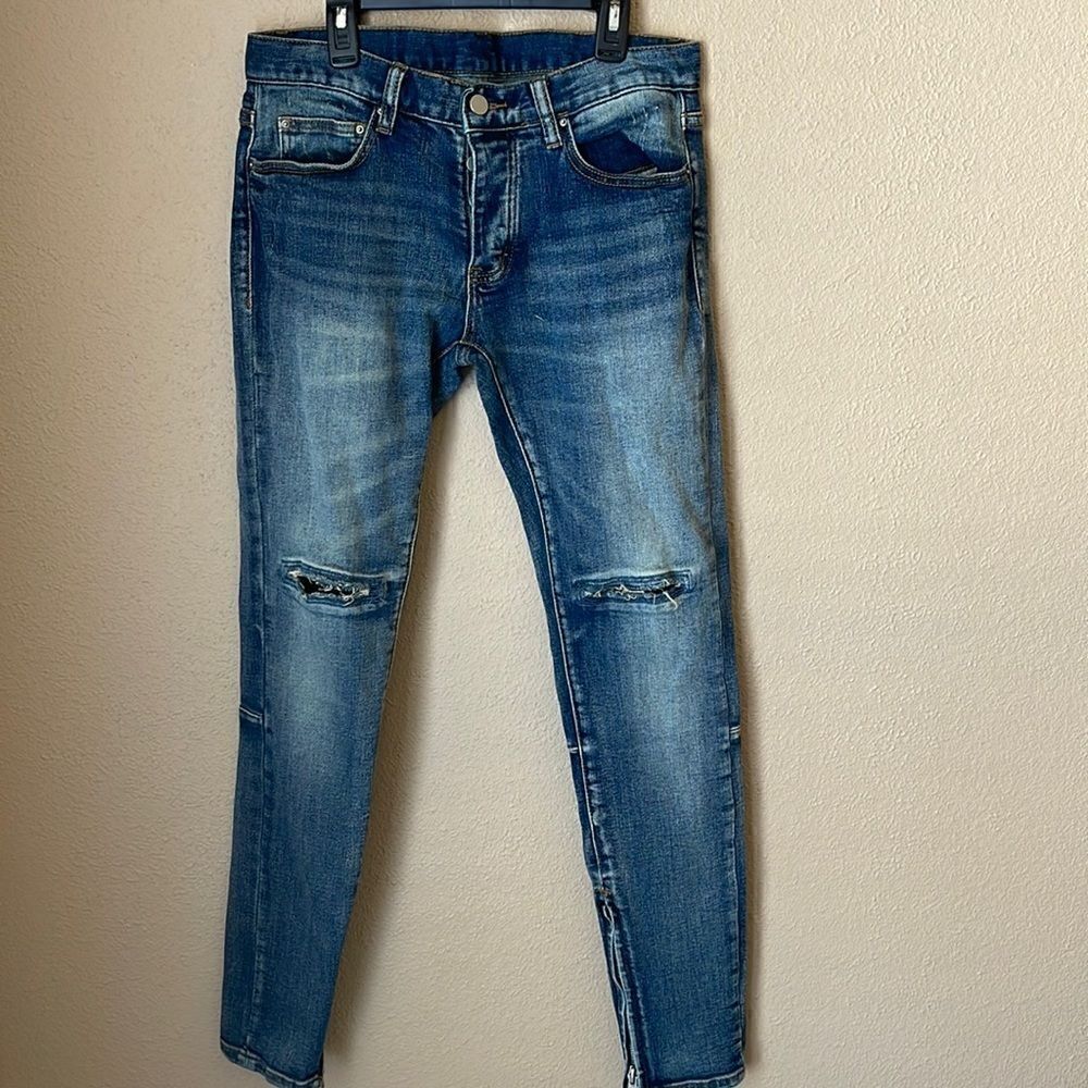 ❤️MNML Distressed Jeans 29 